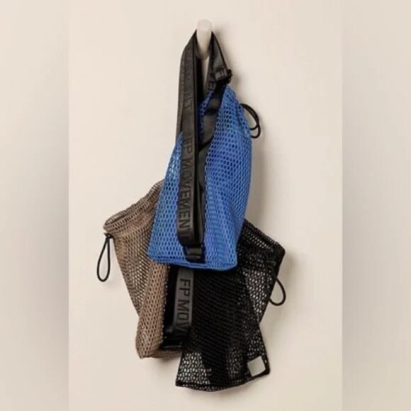 Free People Movement Mini Mesh Crossbody Shoulder Sling Bag  Size: One Size - Picture 1 of 5